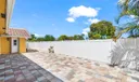 6915 N Calle Del Paz N Photo