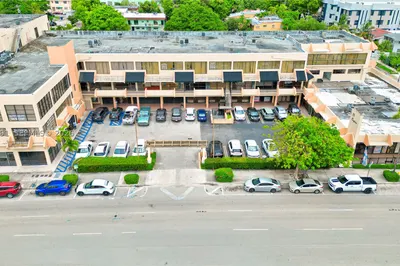 304 SW 12 Ave 1