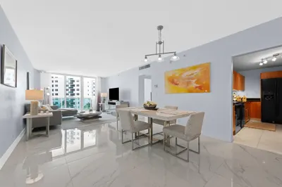 3000 S Ocean Dr #510 1