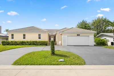 1211 Singer Drive 1