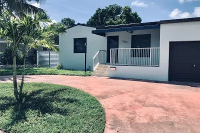 3888 NW 3rd St 1