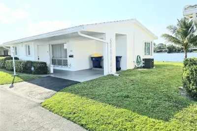 2434 Carlyle Ln 1
