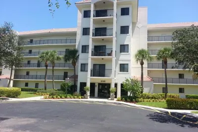 2105 Lavers Circle #510 1