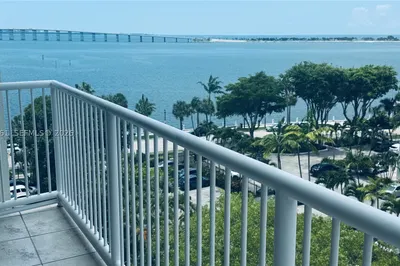 1440 Brickell Bay Dr #810 1