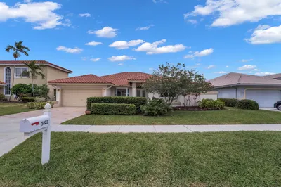 5192 Deerhurst Crescent Circle 1