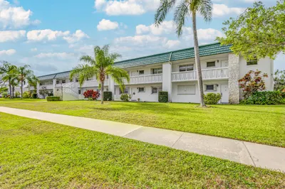 3150 Meridian Way S #10 1