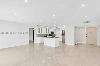 300 Diplomat Pkwy #204 1