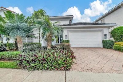 4114 NW Briarcliff Circle 1