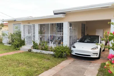 1910 NW 66th Street 1