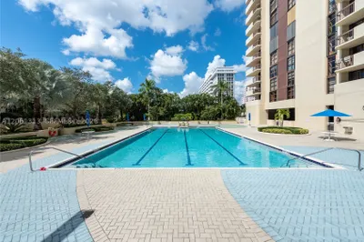 600 Biltmore Way #1014 1