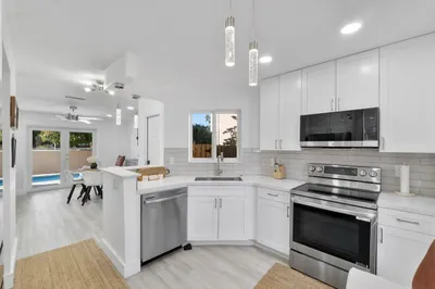 6363 Seagrape Circle 1