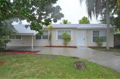 1561 SW 66th Ave 1