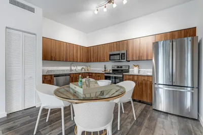 4250 Lakewood Road #205 1