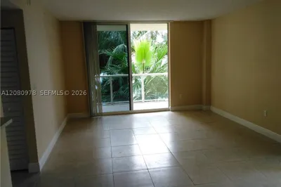 5091 NW 7 ST #402 1