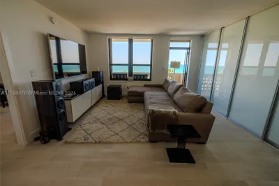 10185 Collins Ave #619 1