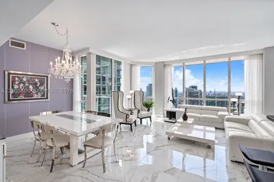 244 Biscayne Blvd #4308 1