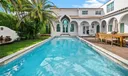 2501 Pine Tree Dr Photo