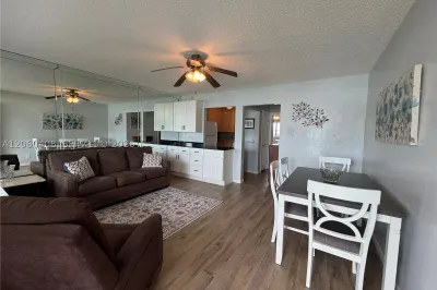 851 Atlantic Shores Blvd #119 1