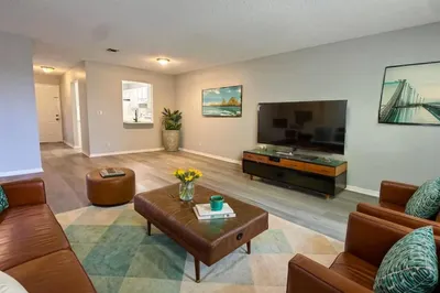11464 NW 39th Street #11464 1