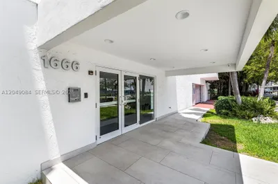 1666 West Ave #404 1