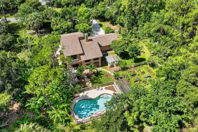 11145 SW Meadowlark Circle 1