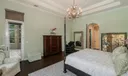 561 E Enclave Cir E Photo