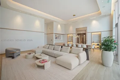 2411 LAGUNA CIRCLE #2807 1