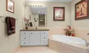 15 Harbour Isle Dr #306 Photo