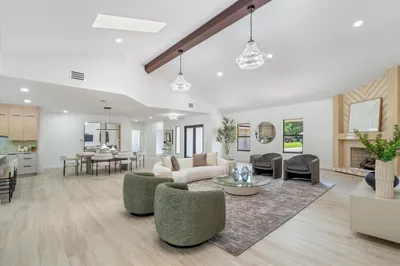 460 Glenbrook Drive 1