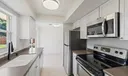 9 Windsor Road E Photo
