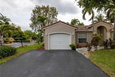 1231 NW 126th Ter 1