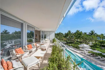 9001 Collins Ave #S-207 1