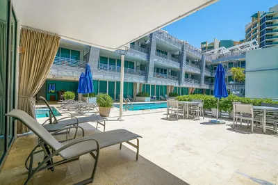 1437 Collins Avenue #225 1