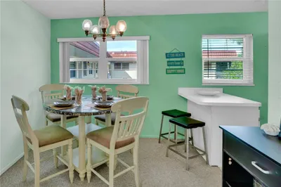 6 Vista Palm Lane #202 1