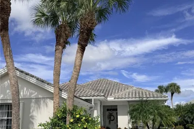 8008 SE Double Tree Drive 1