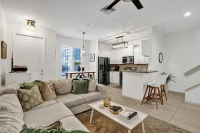 159 SW 7th Court 1