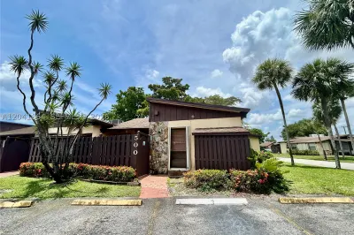 500 Briarwood Cir #3-54 1