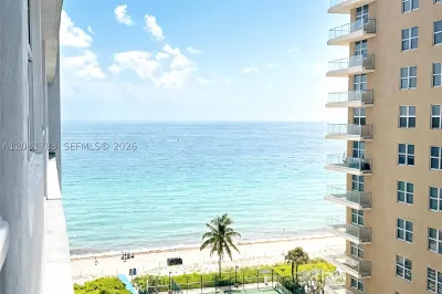 1904 S Ocean Dr #1206 1