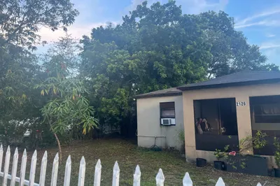 2126 NW 92nd Street 1