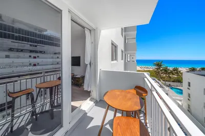 345 Ocean Dr #610 1