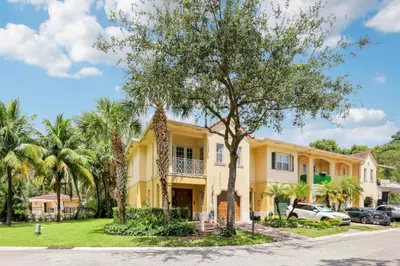 Exterior Corner Lot