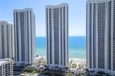 16001 Collins Avenue #2001 1