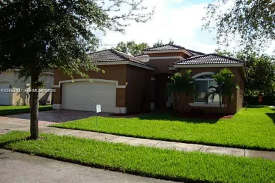 2241 SE 17th Ave #2241 1