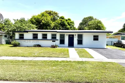 4810 NW 11th Pl 1