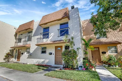 541 N Pine Island Road #22 1