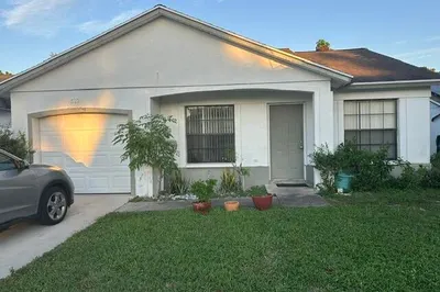5121 Arbor Glen Circle 1