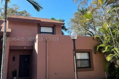 14 Chestnut Cir 1