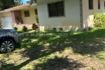 8835 NE 9th Ct 1