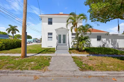 5423 Garden Avenue 1