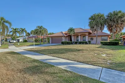 524 N Cypress Drive 1